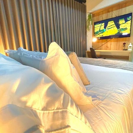 Apartamento En Laurels 메딜린 외부 사진