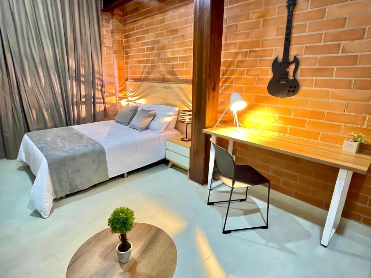 Apartamento En Laurels 메딜린 외부 사진