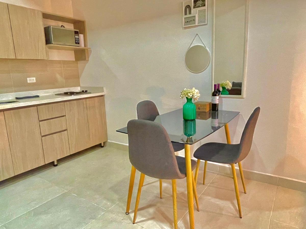 Apartamento En Laurels 메딜린 외부 사진